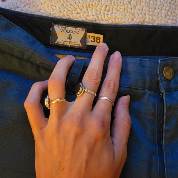 Volcom lengthy shorts in GUC - Picture 2 of 5